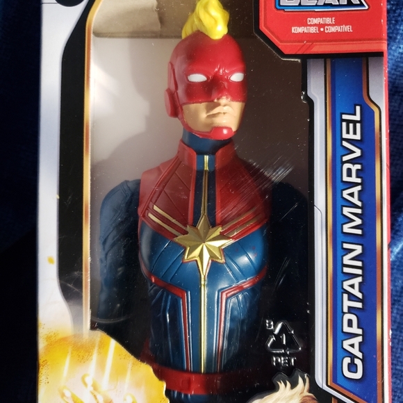Marvel Avengers Captain Marvel Figure - Picture 1 of 4